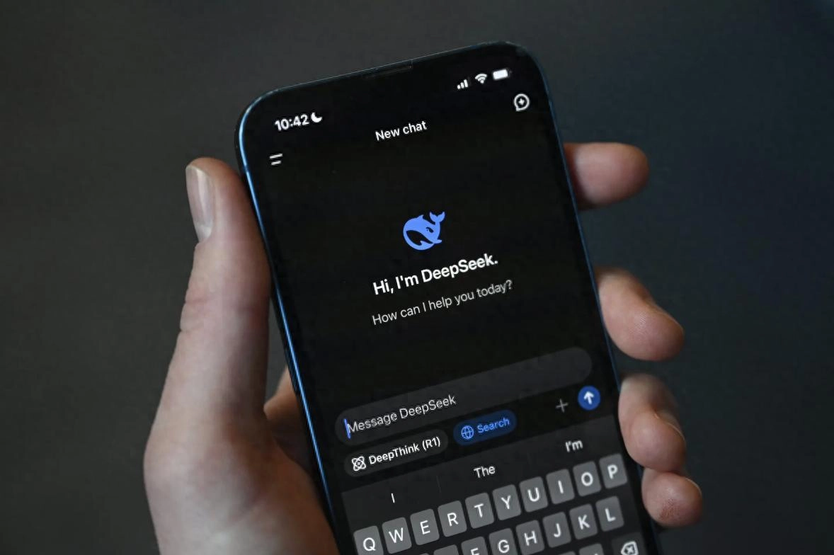 DeepSeek应用在意大利的苹果和Google应用商店已无法获取 - 万事屋